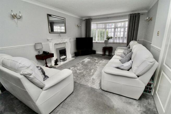 Through Lounge/Dining Room
