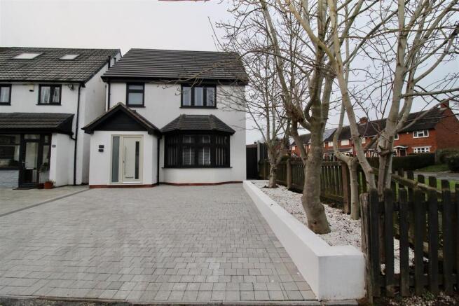Front Garden/Driveway