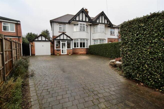 Front Garden/Driveway