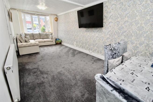 Through Lounge (Reception One)