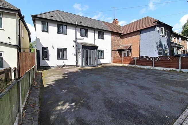 Front Garden/Driveway