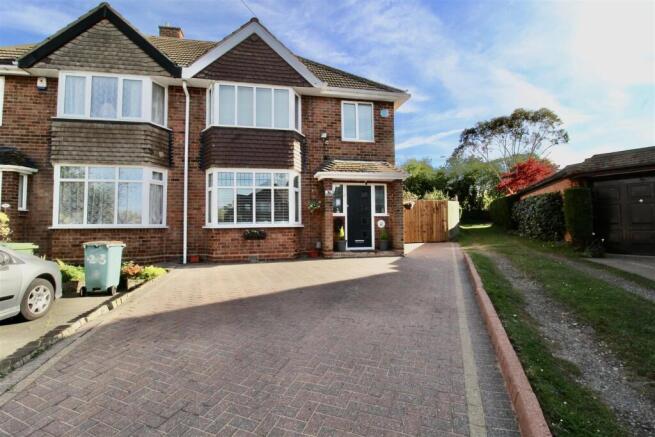 Front Garden/Driveway