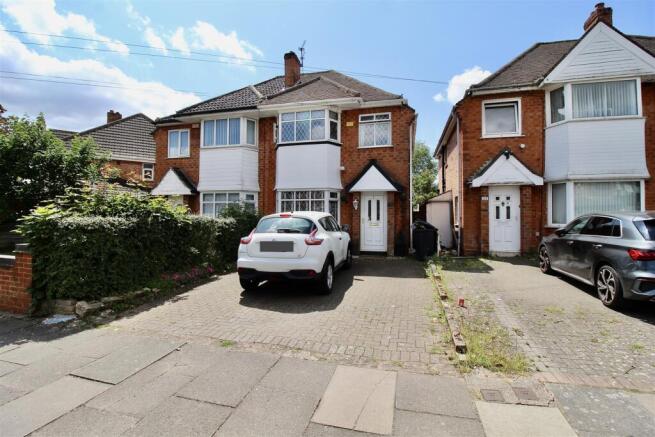 Front Garden/Driveway