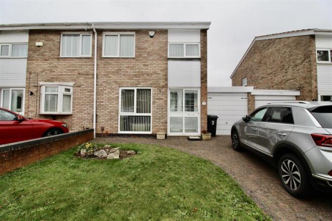 Front Garden/Driveway