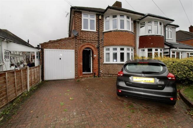 Front Garden/Driveway