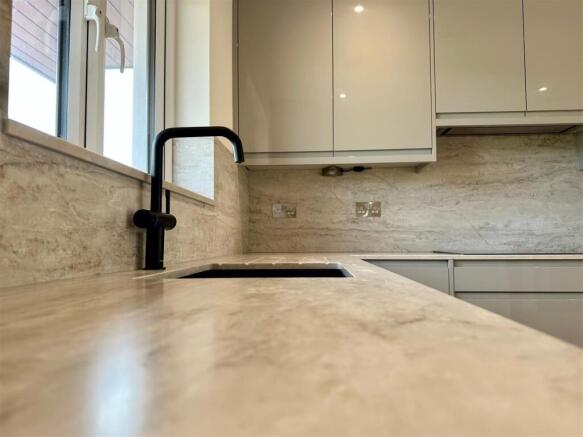 Quartz worktop.jpg