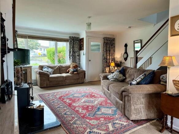 Living Room 1.jpg