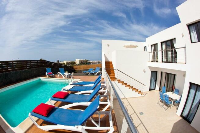 5 bedroom villa for sale in playa blanca, lanzarote, canary
