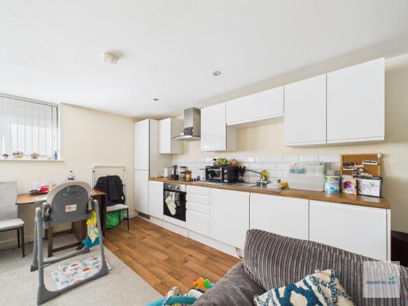 CAM03394G0-PR0347...