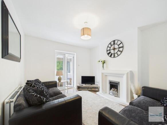 CAM03394G0-PR0352...