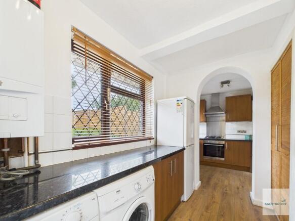 CAM03394G0-PR0319...