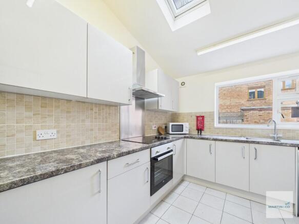 CAM03394G0-PR0374...