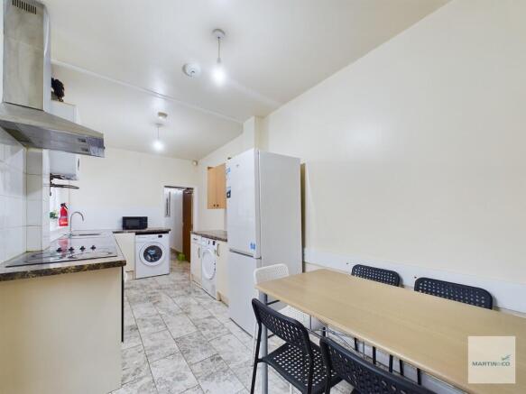 CAM03394G0-PR0096...