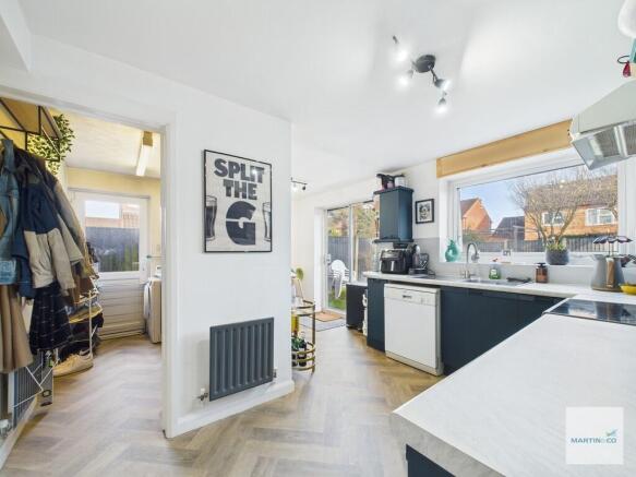 CAM03394G0-PR0437...