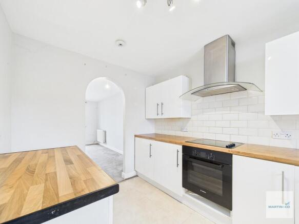 CAM03394G0-PR0439...