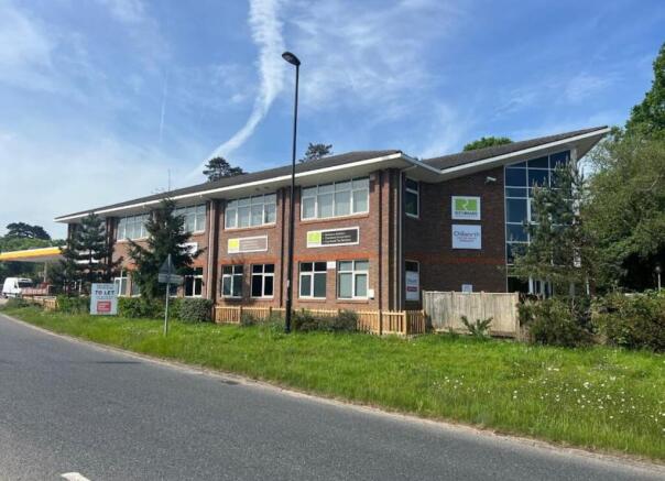 Chilworth Point exterior.JPG