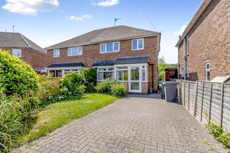 Burns Road, Leamington Spa, Warwickshire, CV32