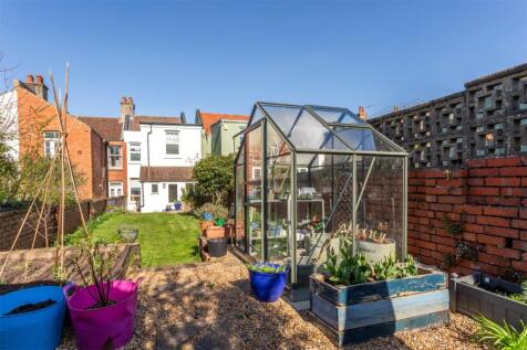 Queens Park Rise, Brighton, BN2