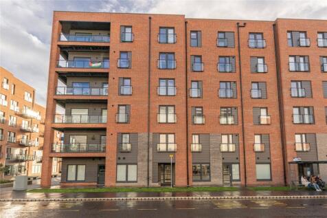 81/4 Ocean Drive, Edinburgh, EH6