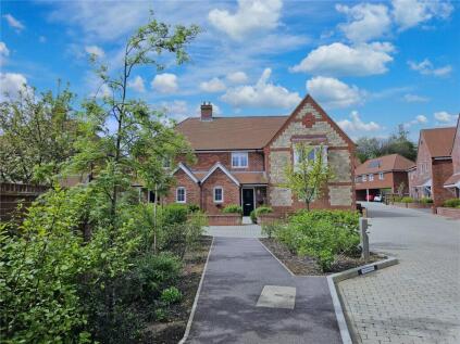 Wyndham Place, Lamberts Lane, Midhurst, West Sussex, GU29