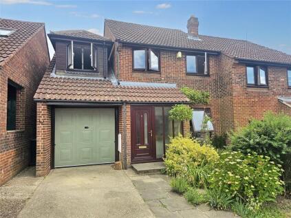 Fairfield Rise, Petworth, West Sussex, GU28