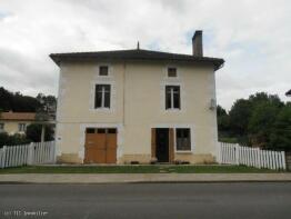 Photo of Champagne-Mouton, Poitou Charentes, France