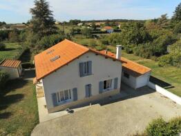 Photo of Verteuil-sur-Charente, Poitou Charentes, France