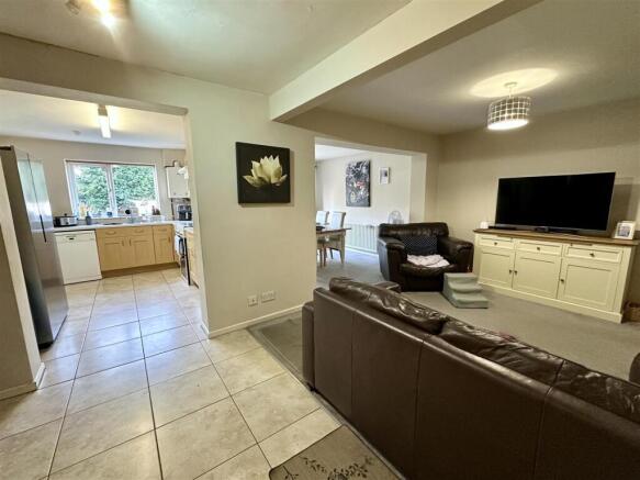 open-plan kitchen/dine/family room