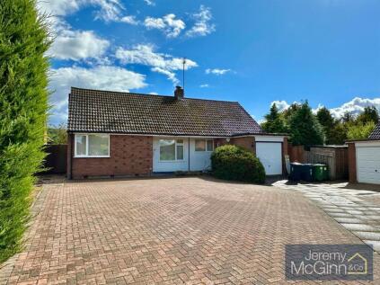 Poplar Close, Oversley Green, Alcester