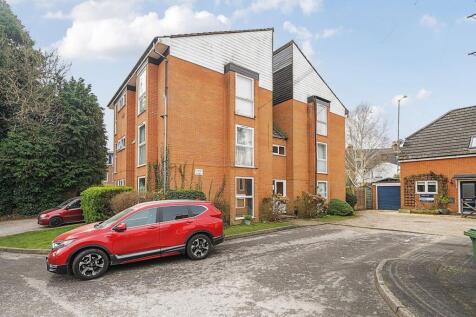 Conifer Close, Winchester, SO22