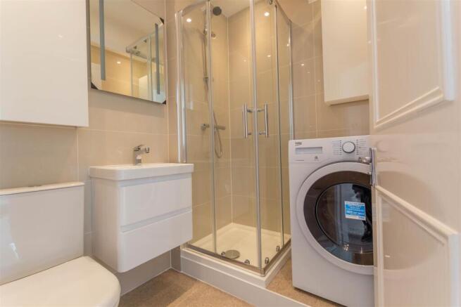 Portland Place 20 F6 Shower Room.jpg