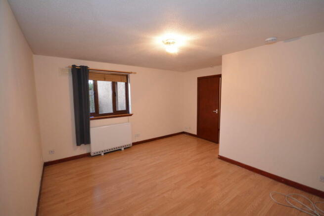 1 bedroom ground floor flat to rent Glebe