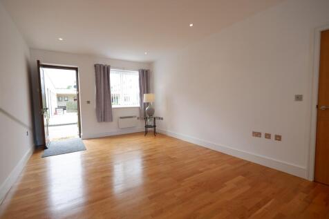 12 Courtlands, Hayes Road, Sully, The Vale Of Glamorgan. CF64 5QG