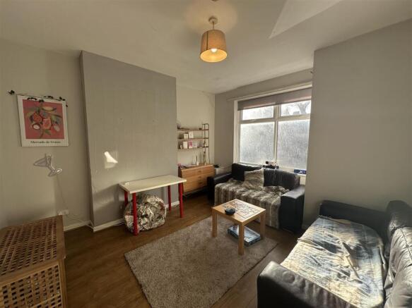 15br.lounge..JPG