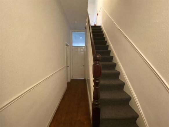 17ba.gf hallway.jpg