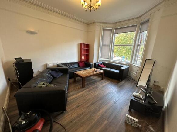 34br.lounge.JPG
