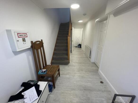 31dr.hallway.jpg