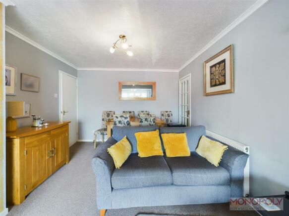 CAM01943G0-PR0312-STILL008.jpg
