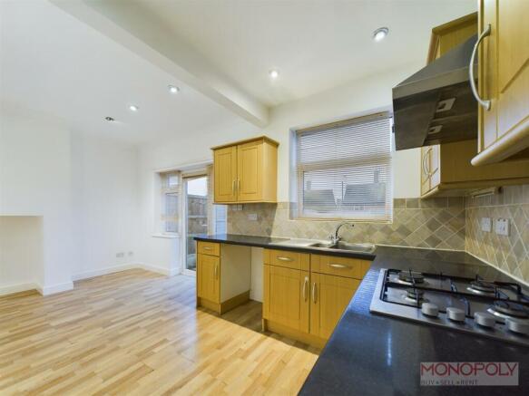 KITCHEN/ DINER