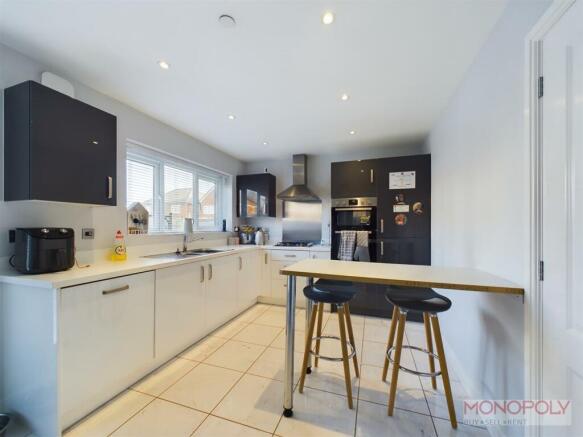 KITCHEN/ DINER