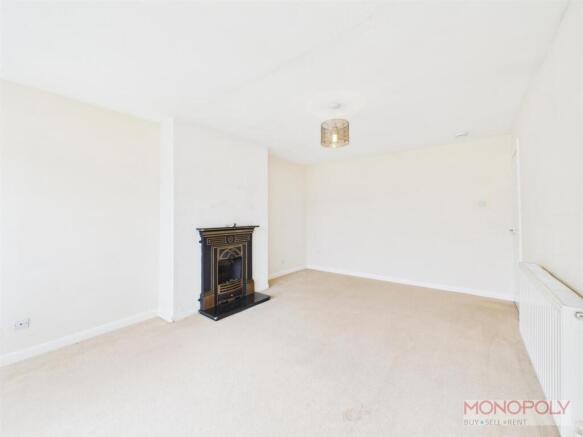 CAM01943G0-PR0536-STILL004.jpg
