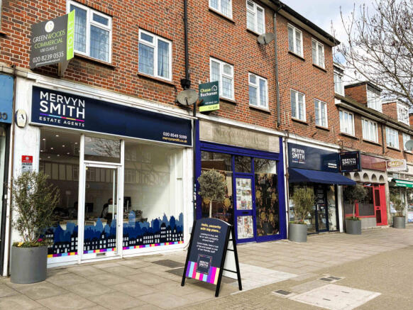 Commercial Shop with E Class Business Use To Rent