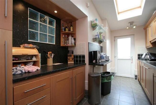 Kitchen (Medium)_med