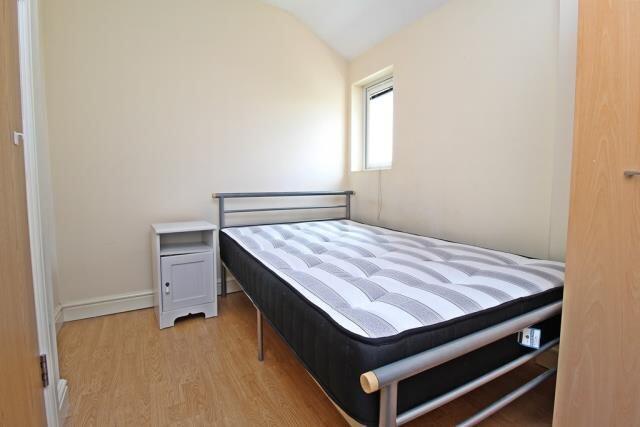 Bedroom 2_sml