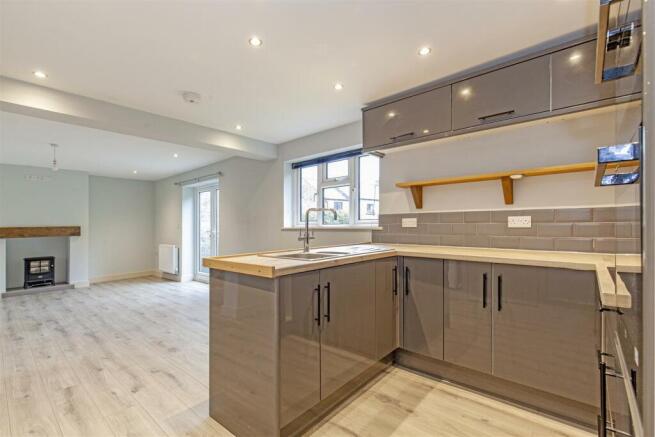 Kitchen-3.jpg