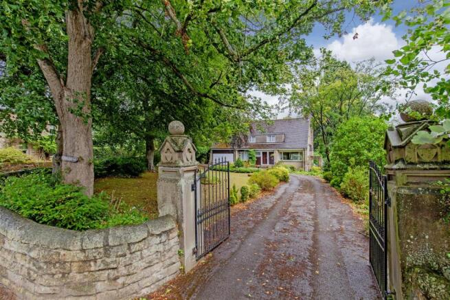 Front External-4.jpg