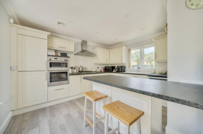 1317311-17-6866dd...