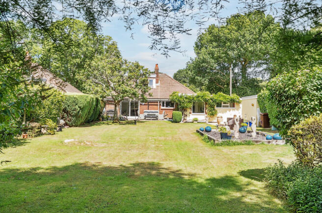 1331947-7-688a159...