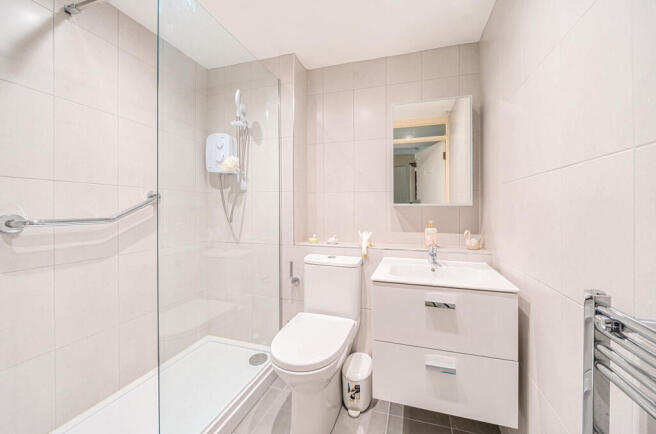 1340430-4-68a30c0...