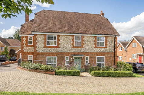 Shirnall Meadow, Lower Farringdon, Alton, Hampshire, GU34